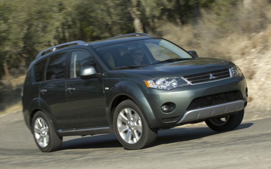  Mitsubishi Outlander ES 2009 года  (фото 6 из 11)